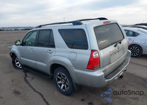 2008 Toyota 4Runner Sr5 V6 z USA, uszkodzony, nr VIN JTEBU14RX80130029